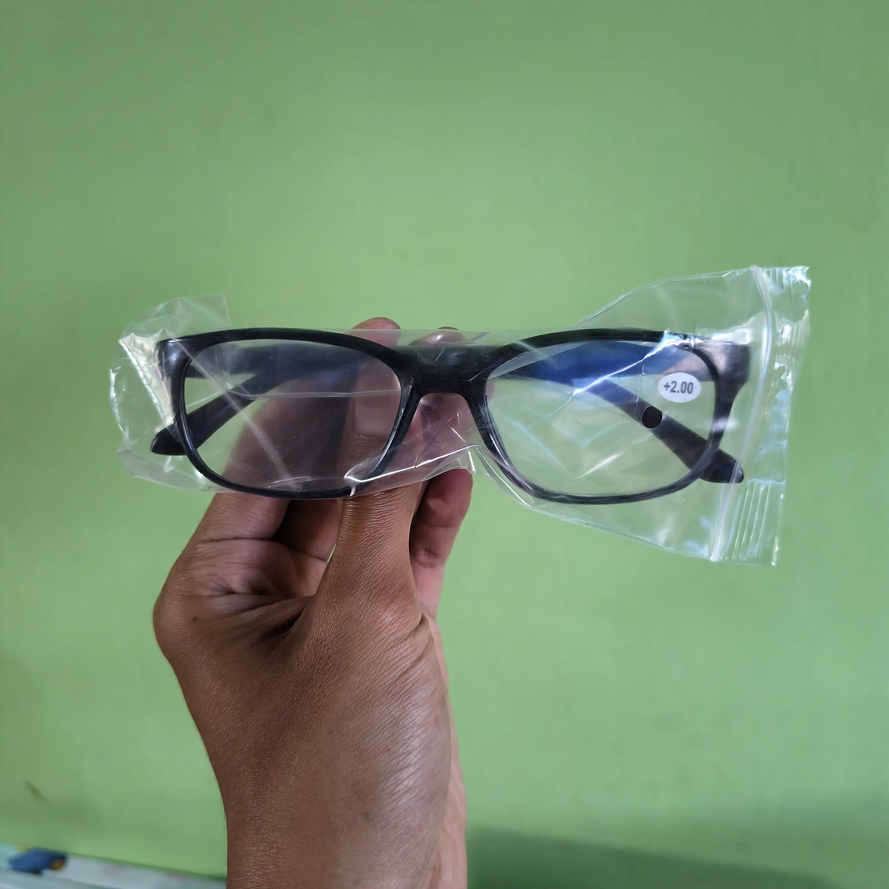 kacamata baca 2.00