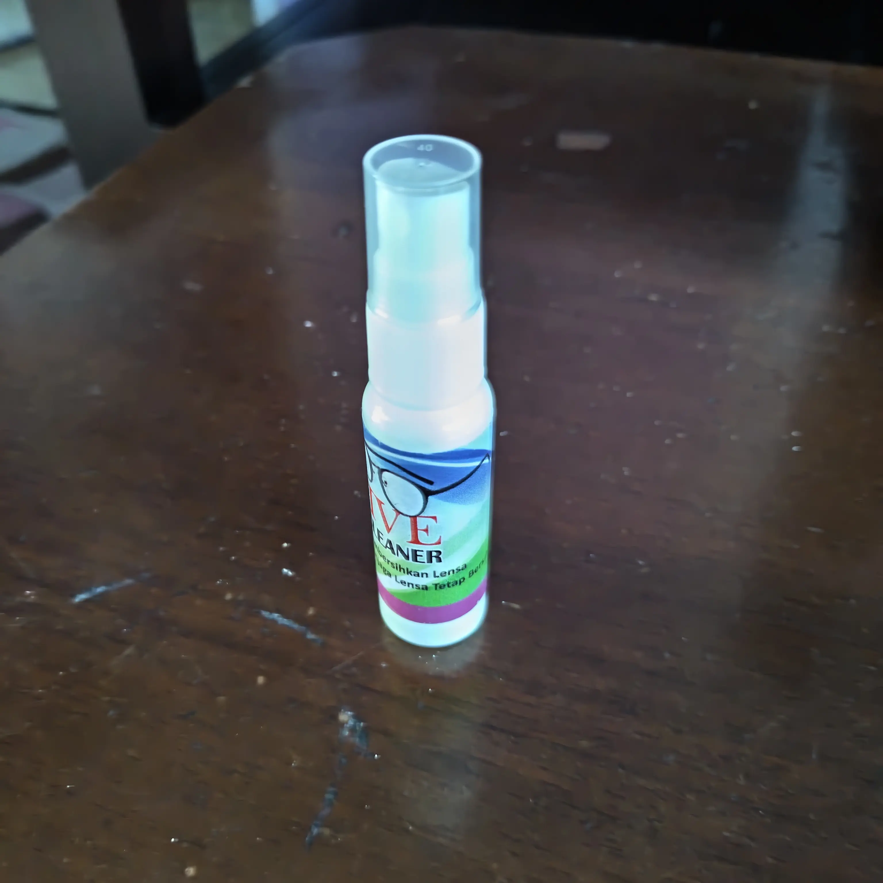 cairan pembersih kacamata