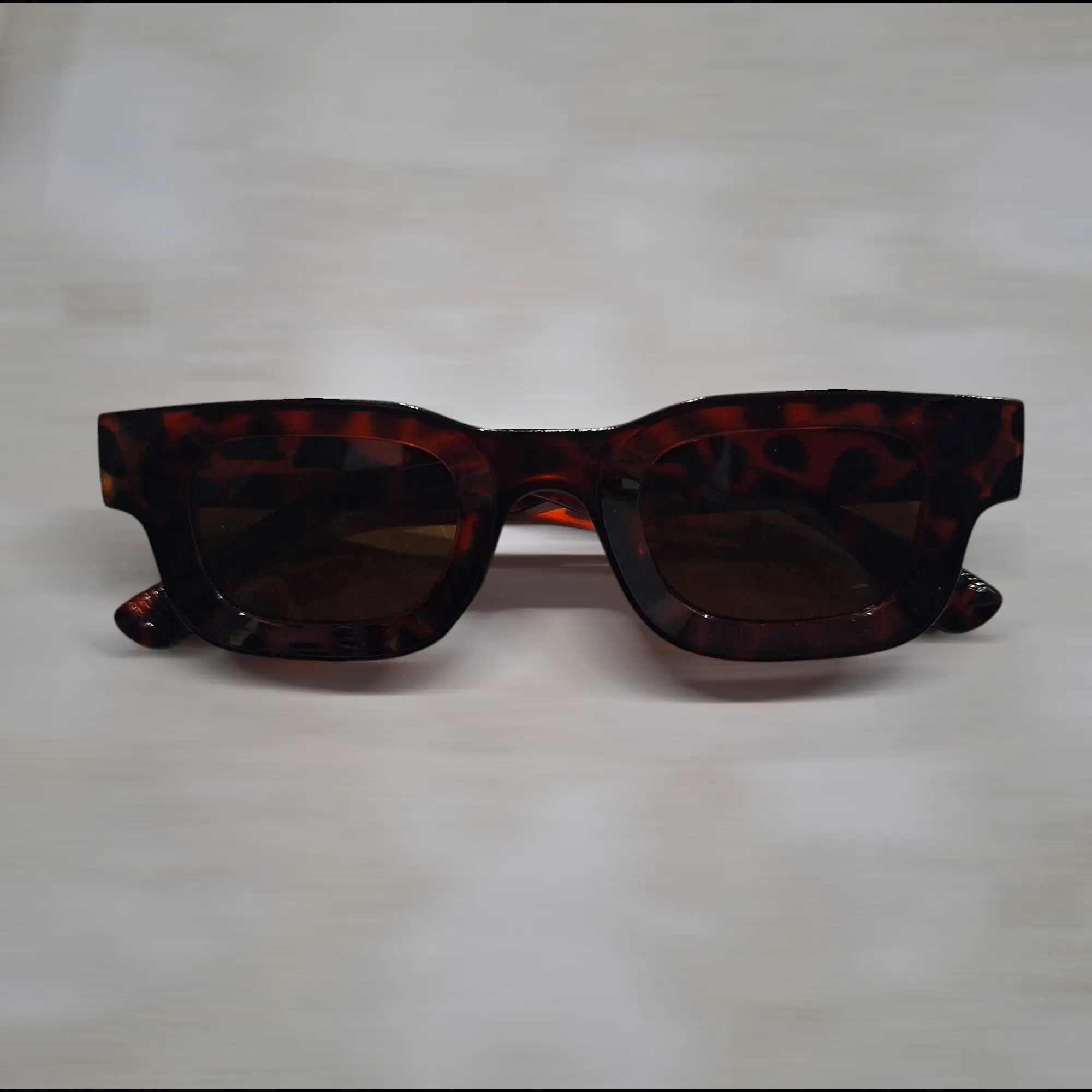 kacamata hitam frame leopard model kch-010